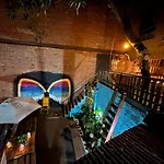 Valpro Hostal